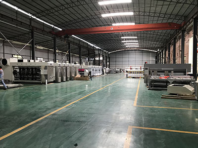 El nuevo centro de mecanizado se instala en la empresa Taisheng.